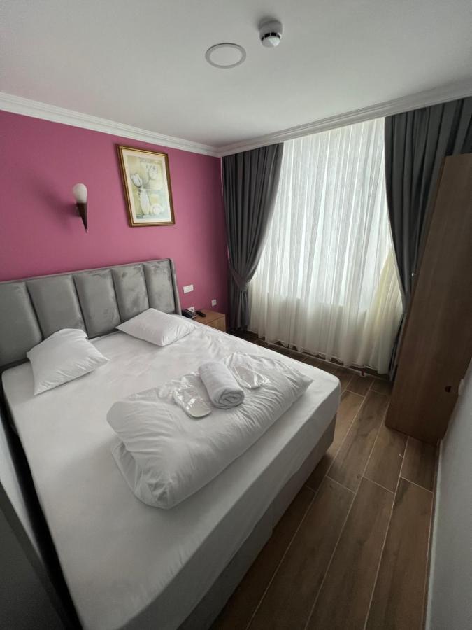 Mirhan Hotel Istanbul Bagian luar foto